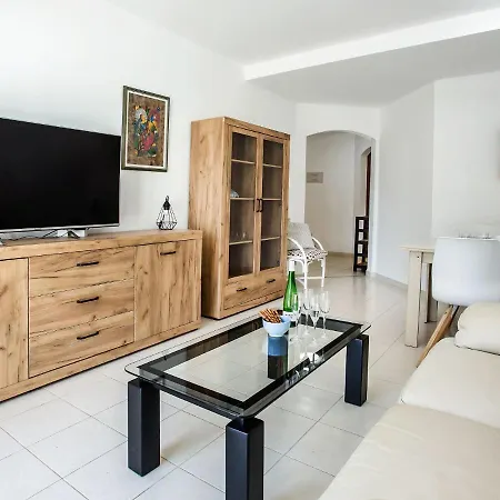 Las Bovetes By Interhome